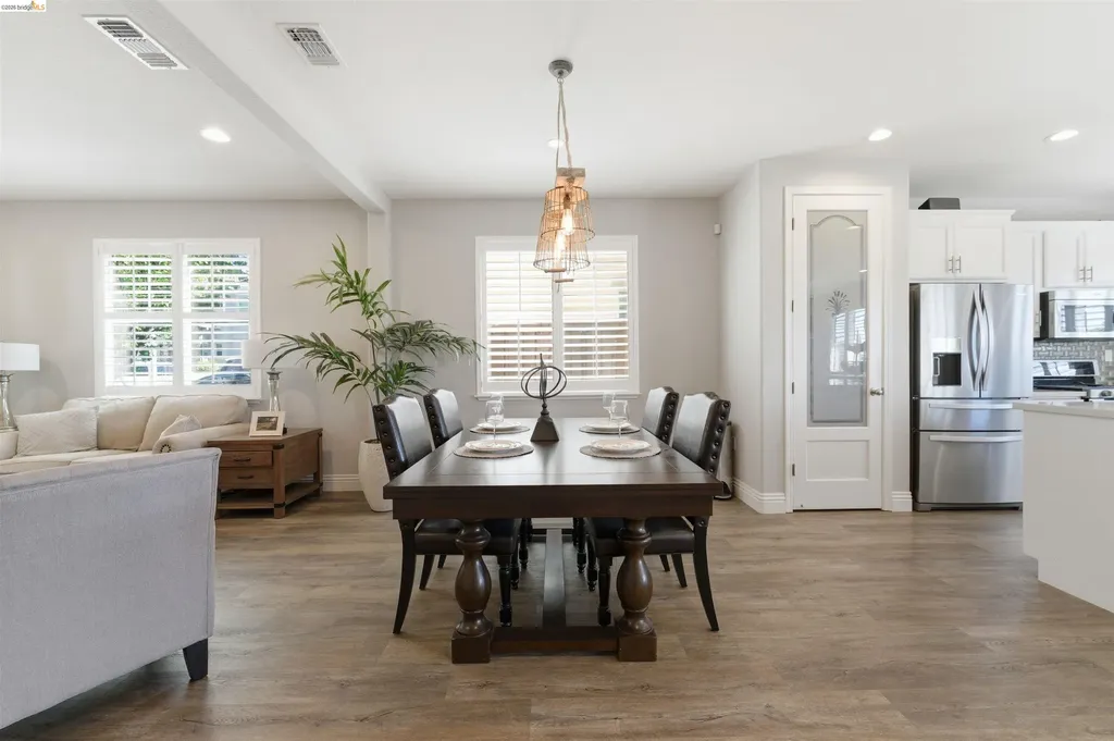 72 Greystone Place Pittsburg CA 94565