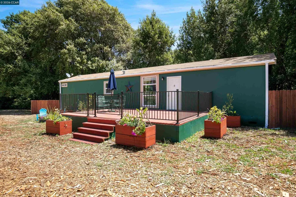 60 Hampton Road Martinez CA 94553