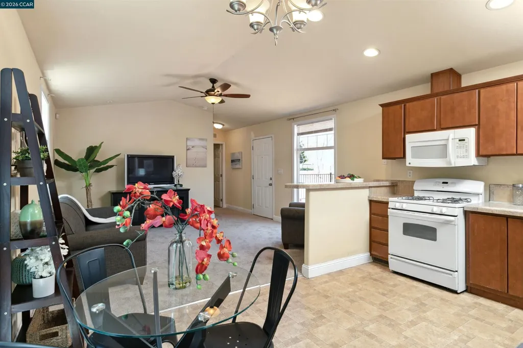 60 Hampton Road Martinez CA 94553