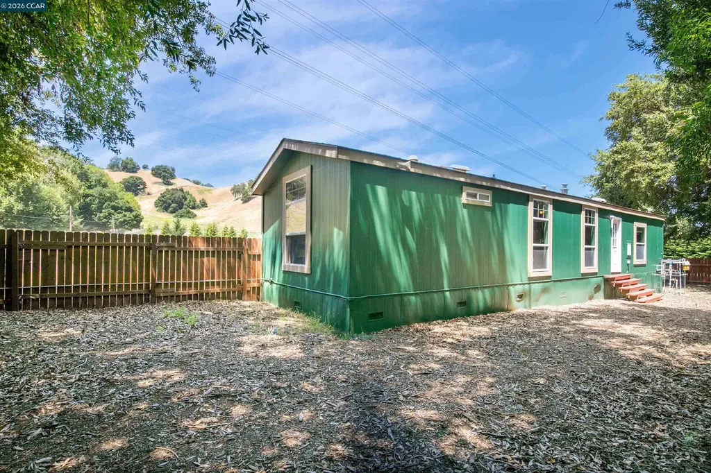 60 Hampton Road Martinez CA 94553