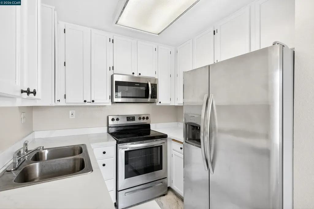15 Glenwood Hercules CA 94547