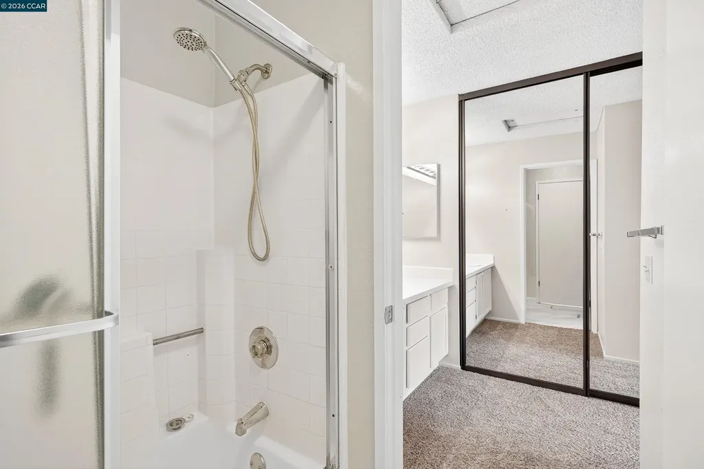 15 Glenwood Hercules CA 94547