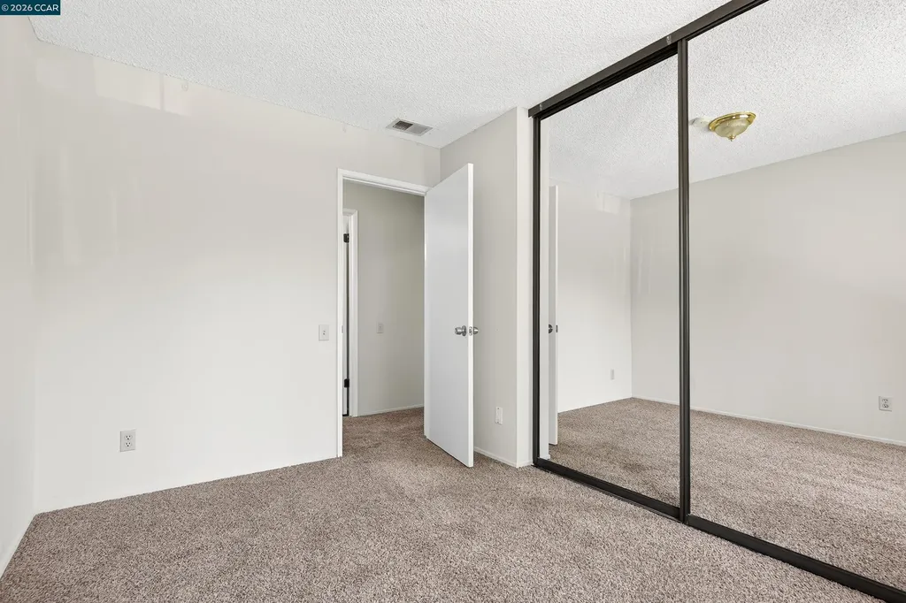 15 Glenwood Hercules CA 94547