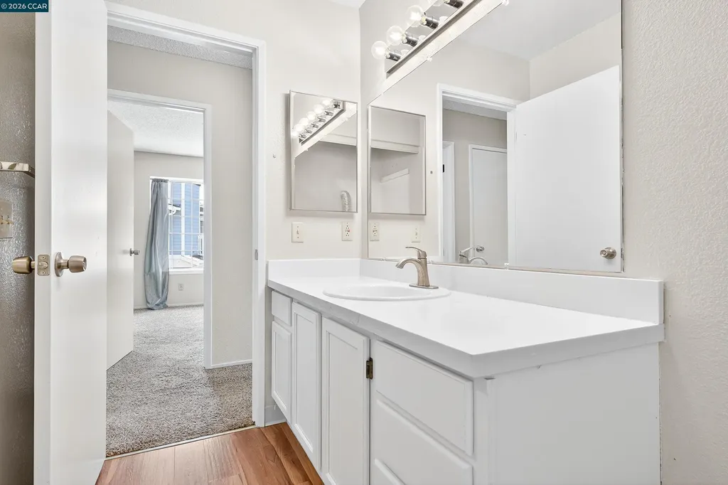 15 Glenwood Hercules CA 94547