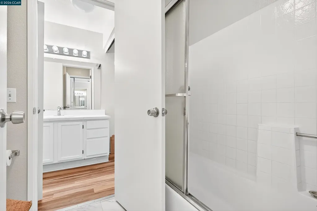 15 Glenwood Hercules CA 94547