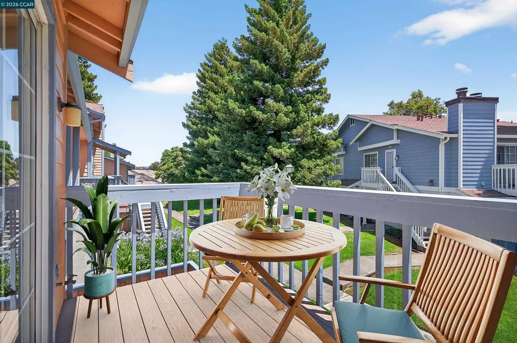 15 Glenwood Hercules CA 94547