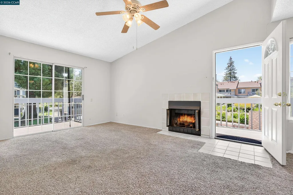 15 Glenwood Hercules CA 94547