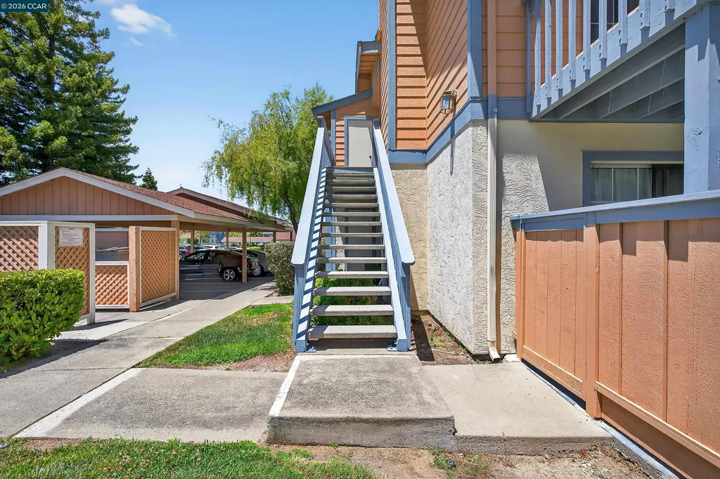 15 Glenwood Hercules CA 94547
