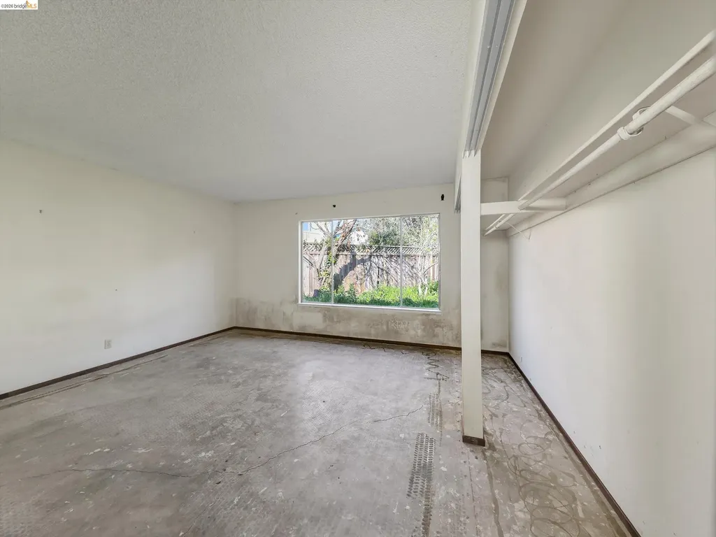 8093 Del Monte Avenue Newark CA 94560