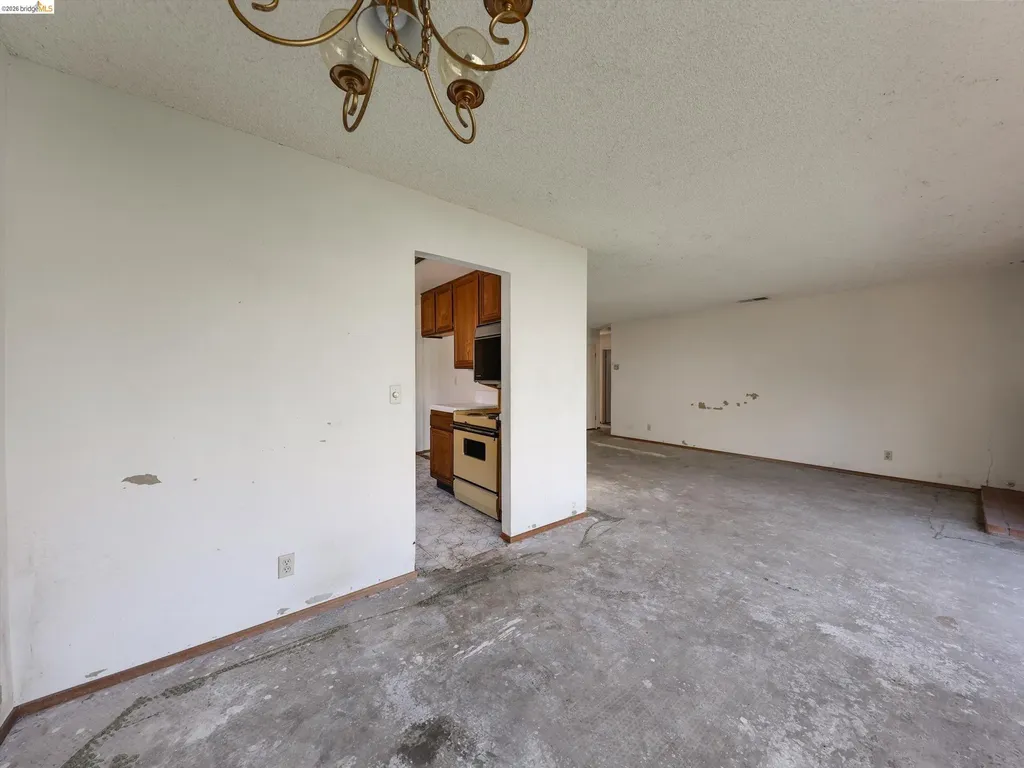 8093 Del Monte Avenue Newark CA 94560