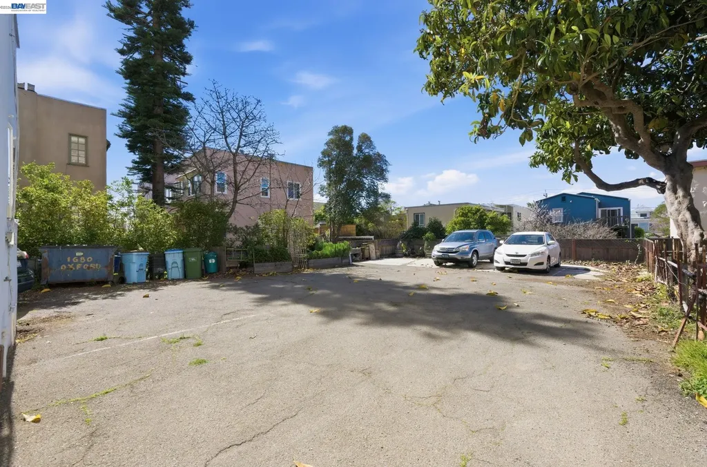 1682 Oxford Street Berkeley CA 94709