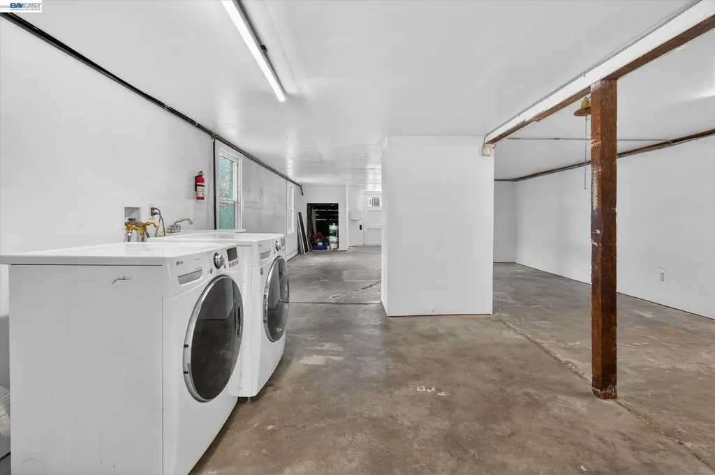 1813 Minturn Street Alameda CA 94501