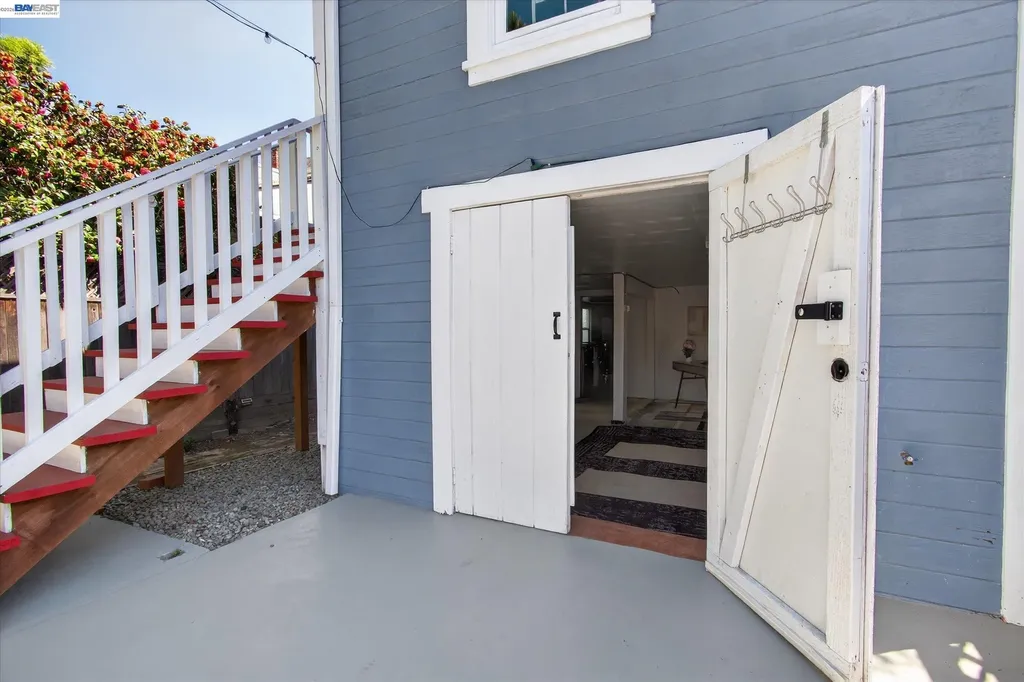 1813 Minturn Street Alameda CA 94501