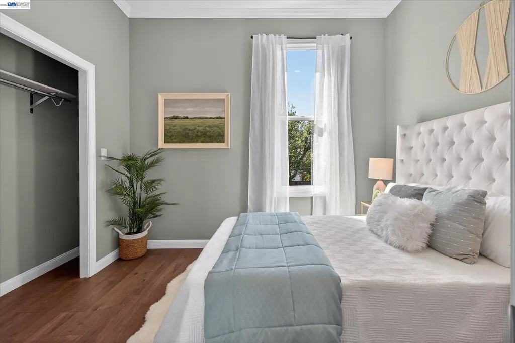 1813 Minturn Street Alameda CA 94501