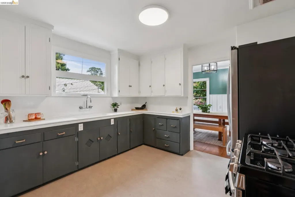 4651 Fair Avenue Oakland CA 94619