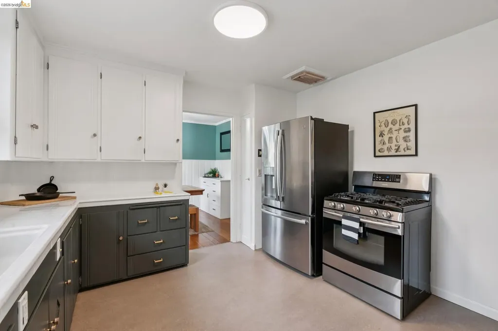 4651 Fair Avenue Oakland CA 94619