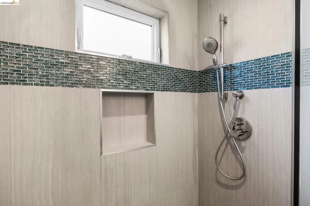 4651 Fair Avenue Oakland CA 94619