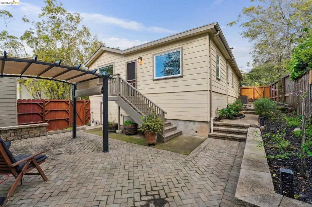 4651 Fair Avenue Oakland CA 94619