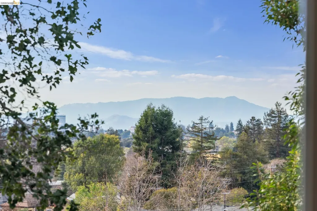 4651 Fair Avenue Oakland CA 94619