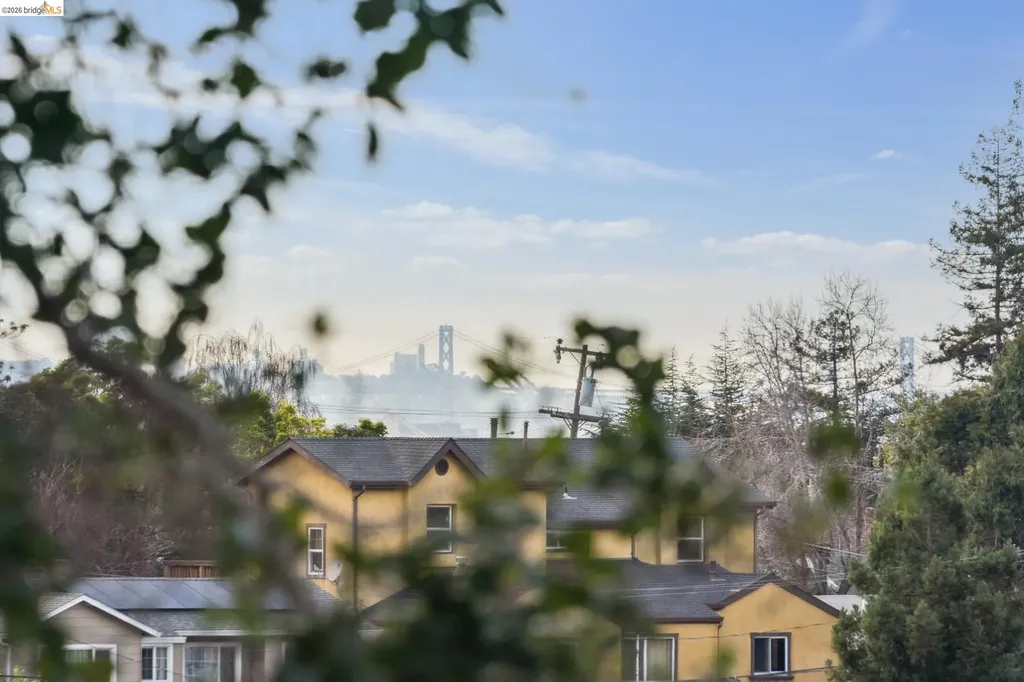 4651 Fair Avenue Oakland CA 94619