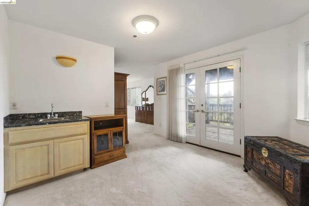 2745 Butters Drive Oakland CA 94602