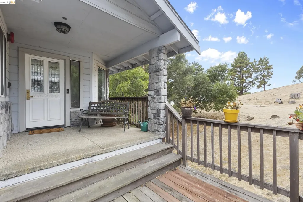 2745 Butters Drive Oakland CA 94602