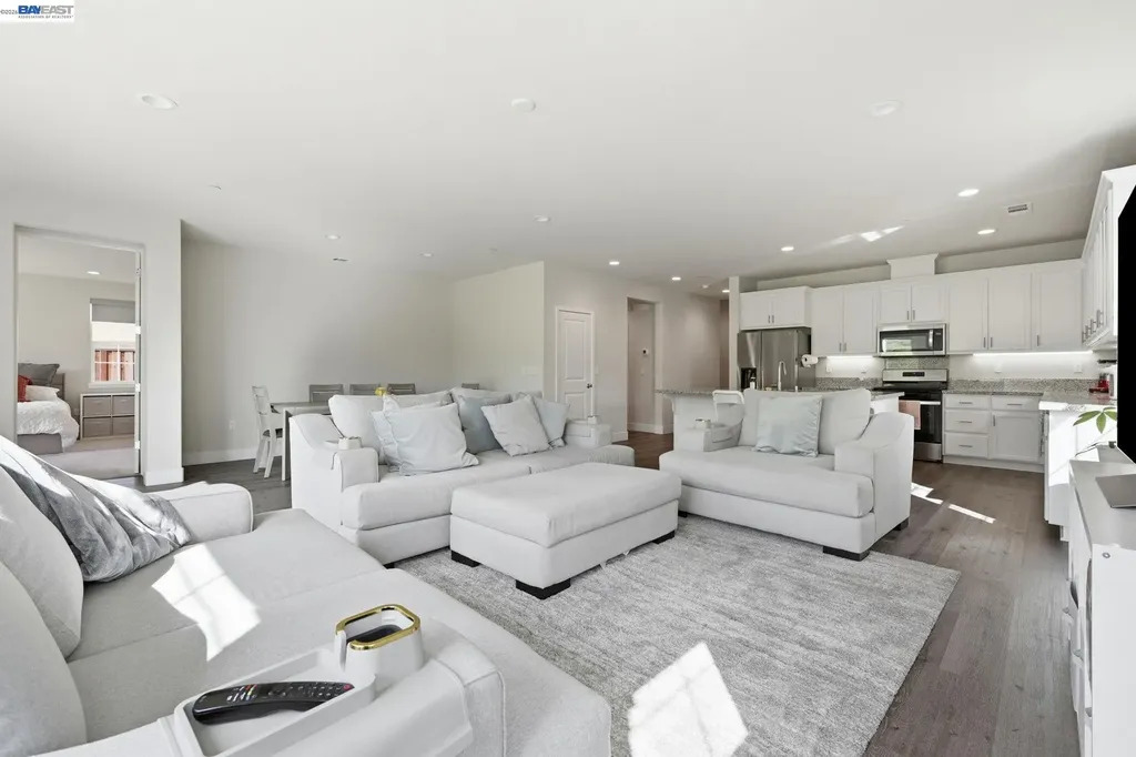 5444 Gray Pine Way Antioch CA 94531