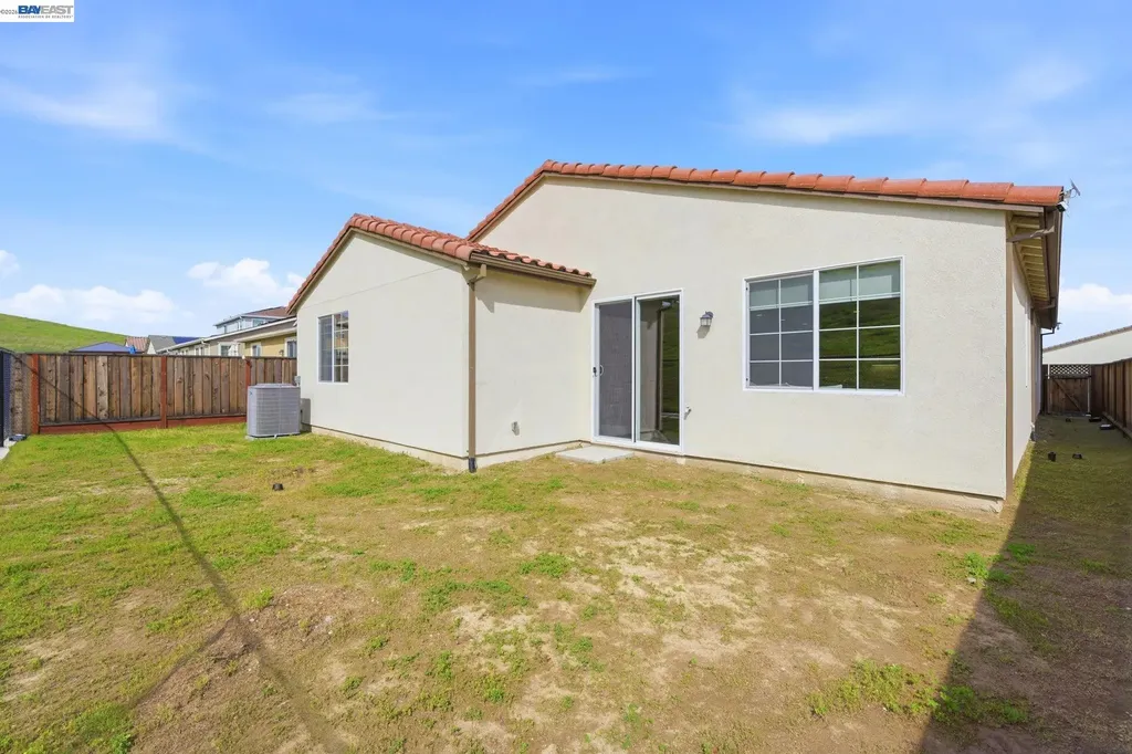 5444 Gray Pine Way Antioch CA 94531