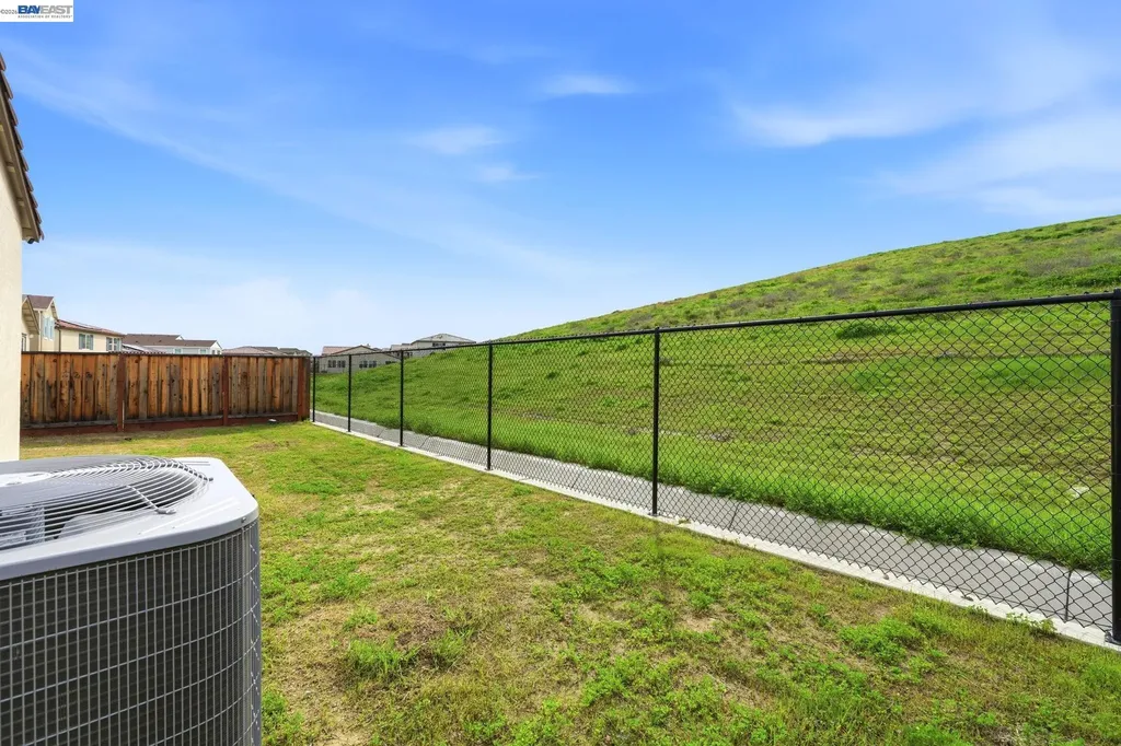 5444 Gray Pine Way Antioch CA 94531