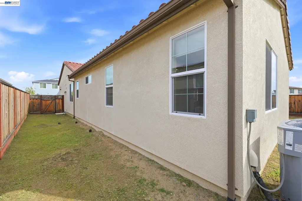 5444 Gray Pine Way Antioch CA 94531