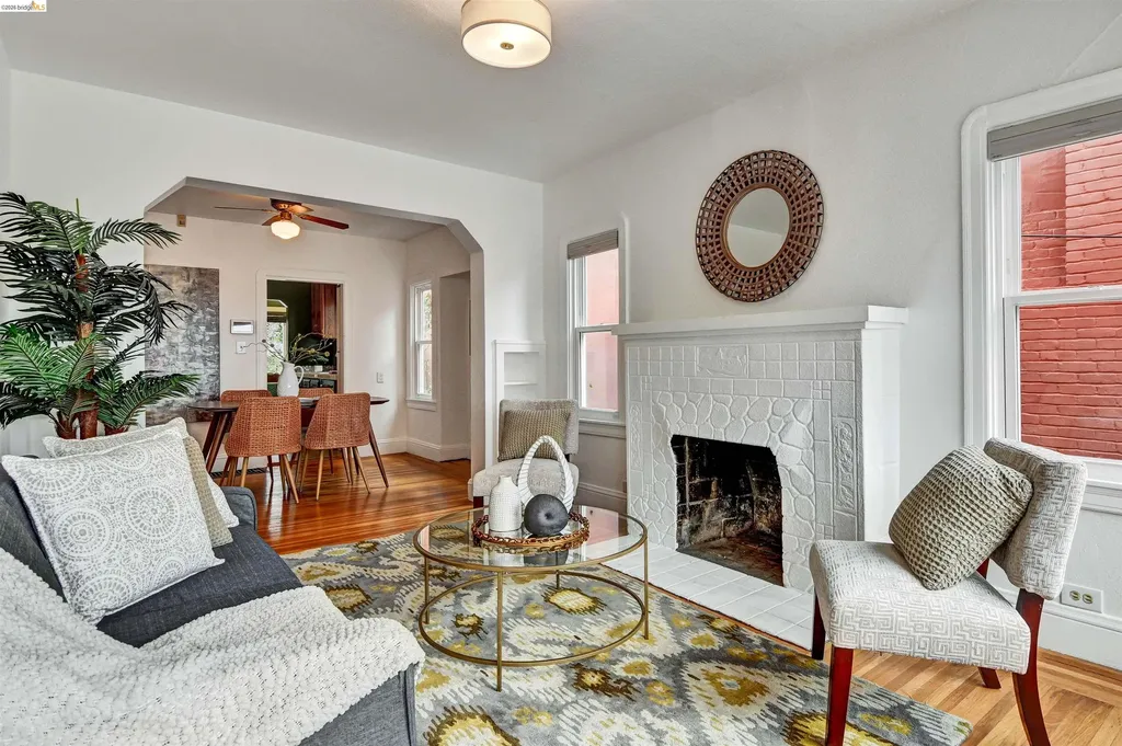 6236 Laird Avenue Oakland CA 94605