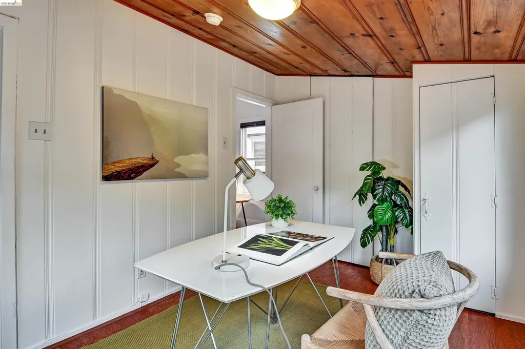 6236 Laird Avenue Oakland CA 94605