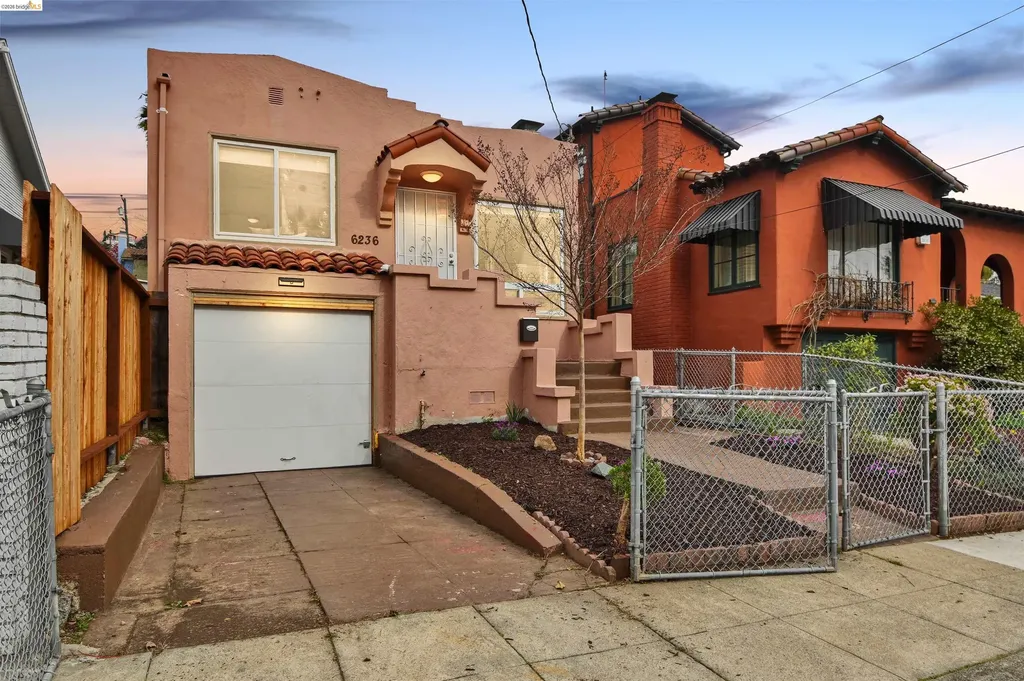 6236 Laird Avenue Oakland CA 94605