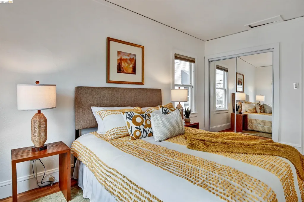 6236 Laird Avenue Oakland CA 94605