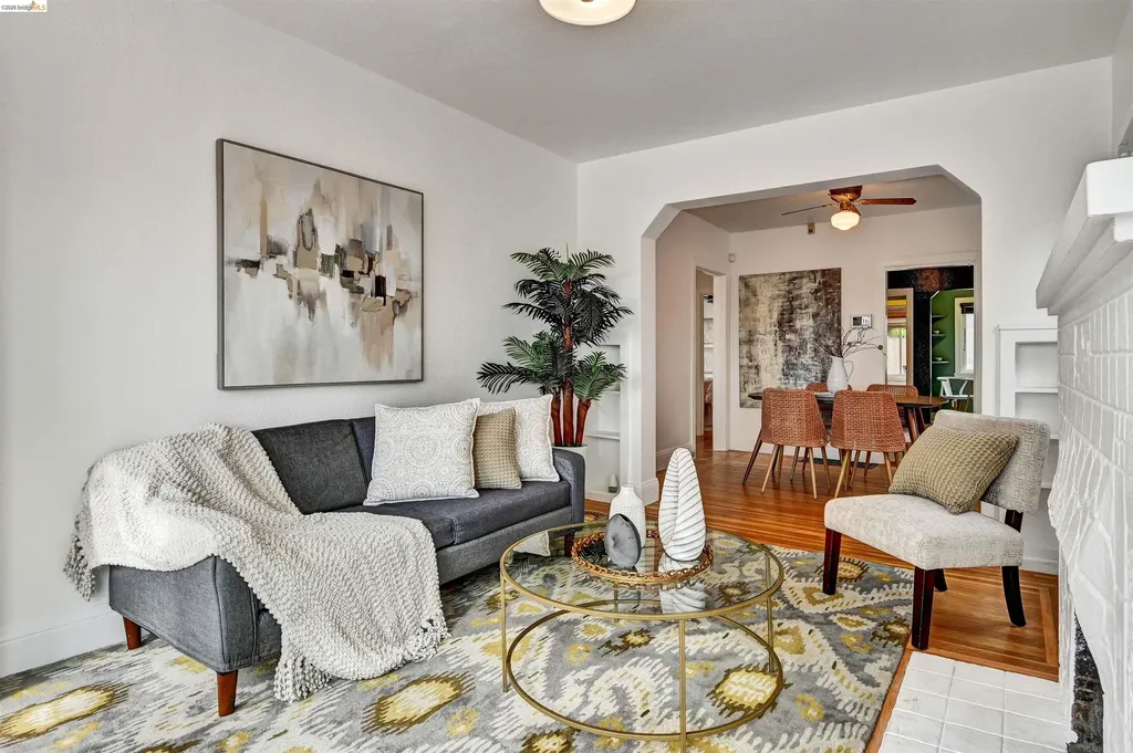 6236 Laird Avenue Oakland CA 94605