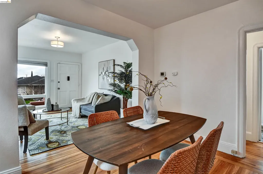 6236 Laird Avenue Oakland CA 94605