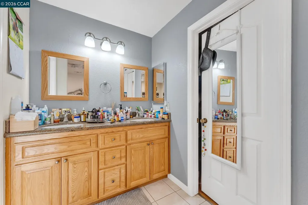 618 Kinglet Suisun City CA 94585