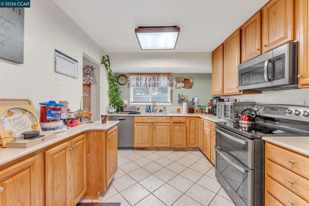 618 Kinglet Suisun City CA 94585
