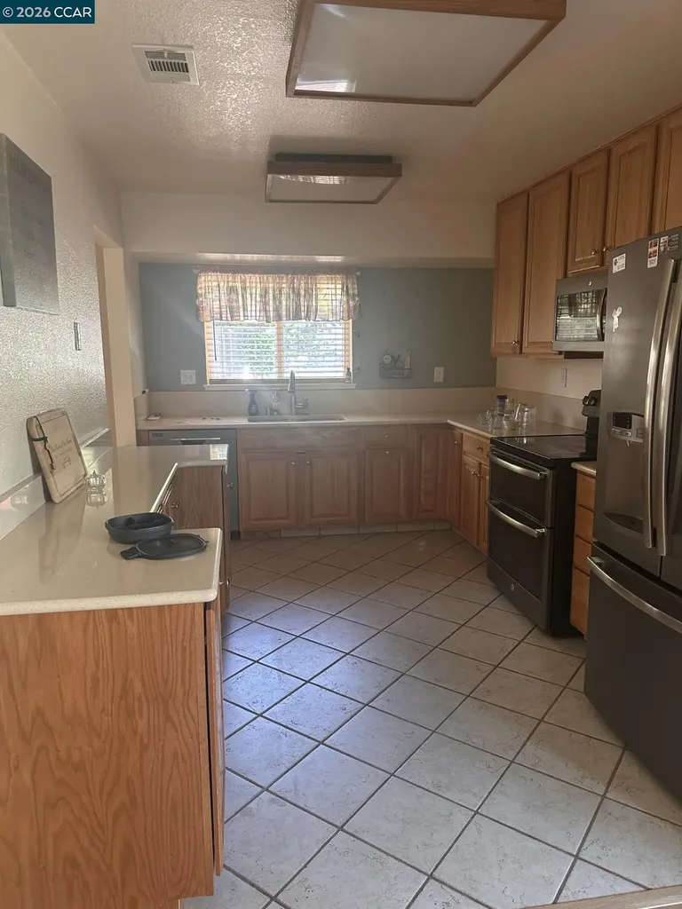 618 Kinglet Suisun City CA 94585