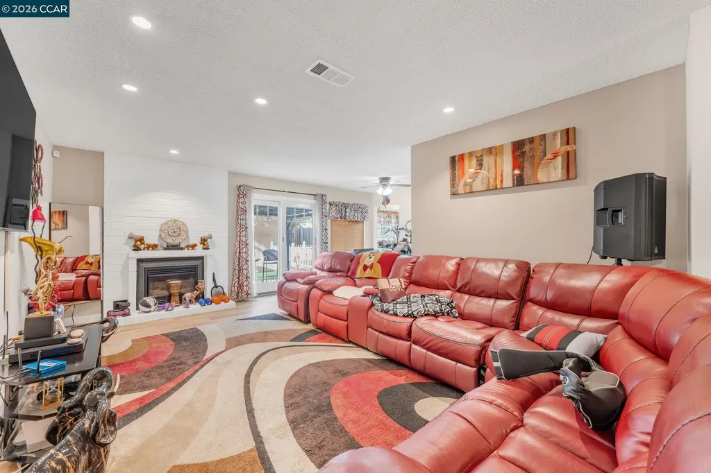 618 Kinglet Suisun City CA 94585