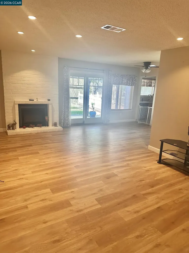618 Kinglet Suisun City CA 94585
