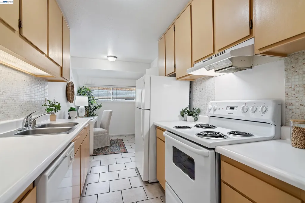 810 Oak Grove Road Concord CA 94518