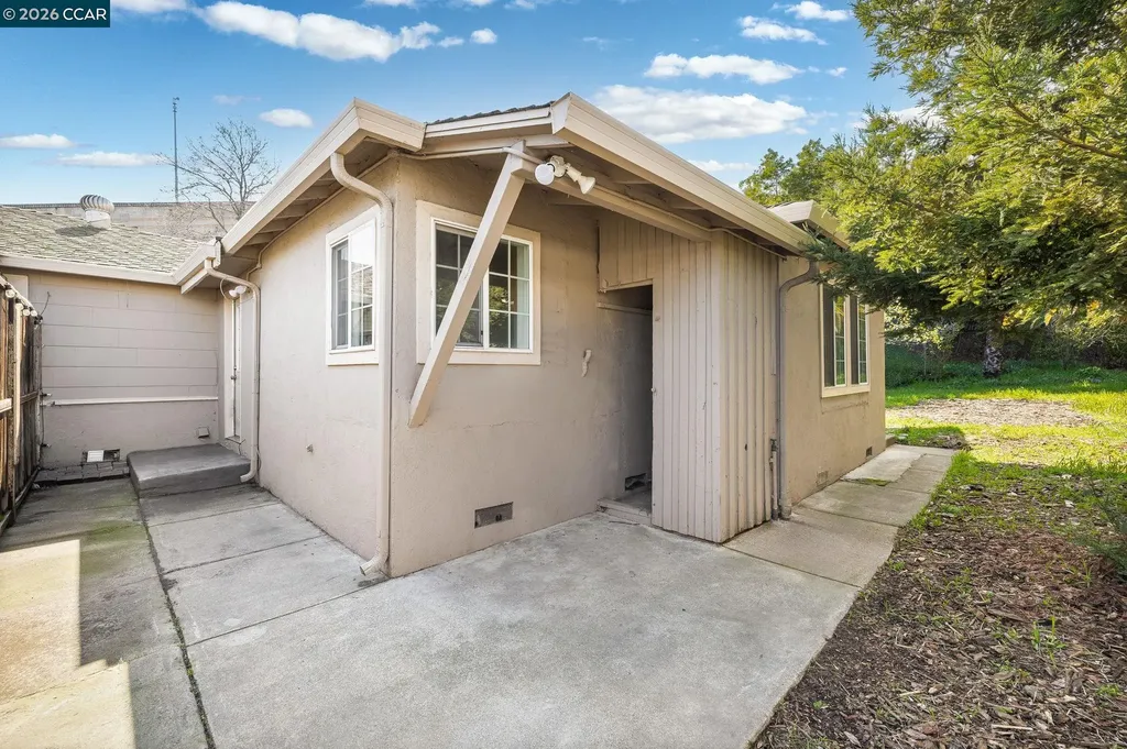 4820 Blum Road Martinez CA 94553