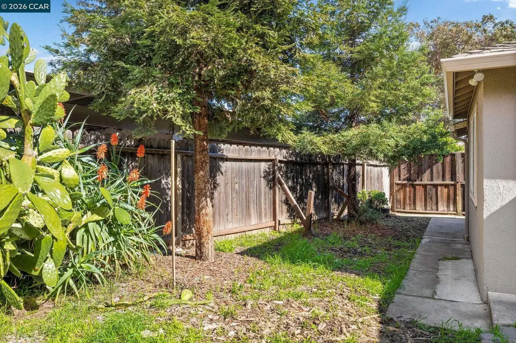4820 Blum Road Martinez CA 94553