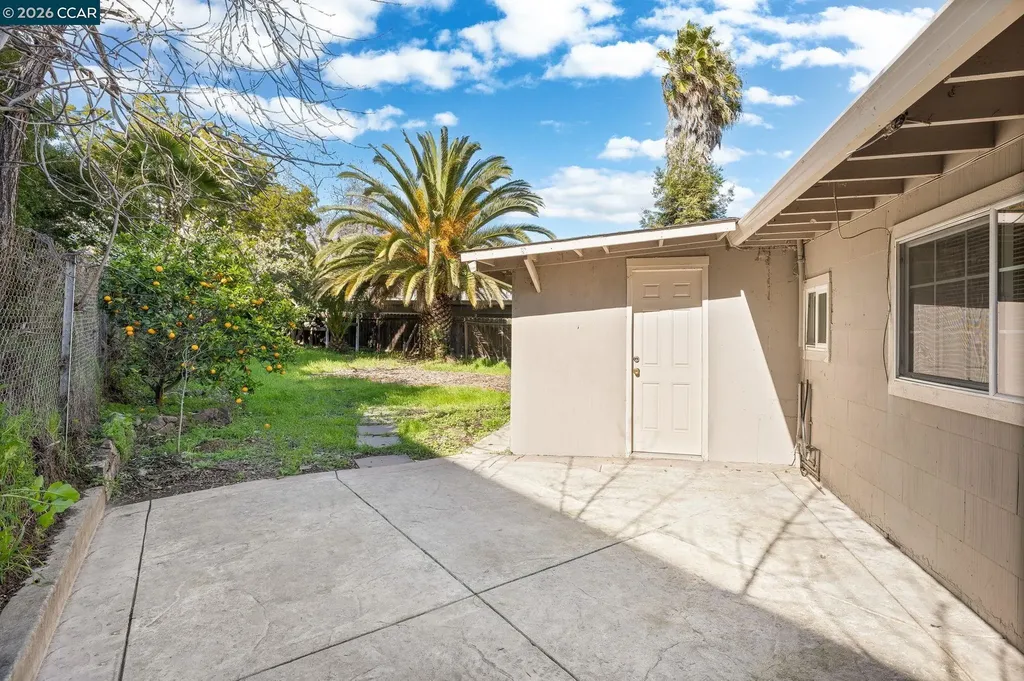 4820 Blum Road Martinez CA 94553