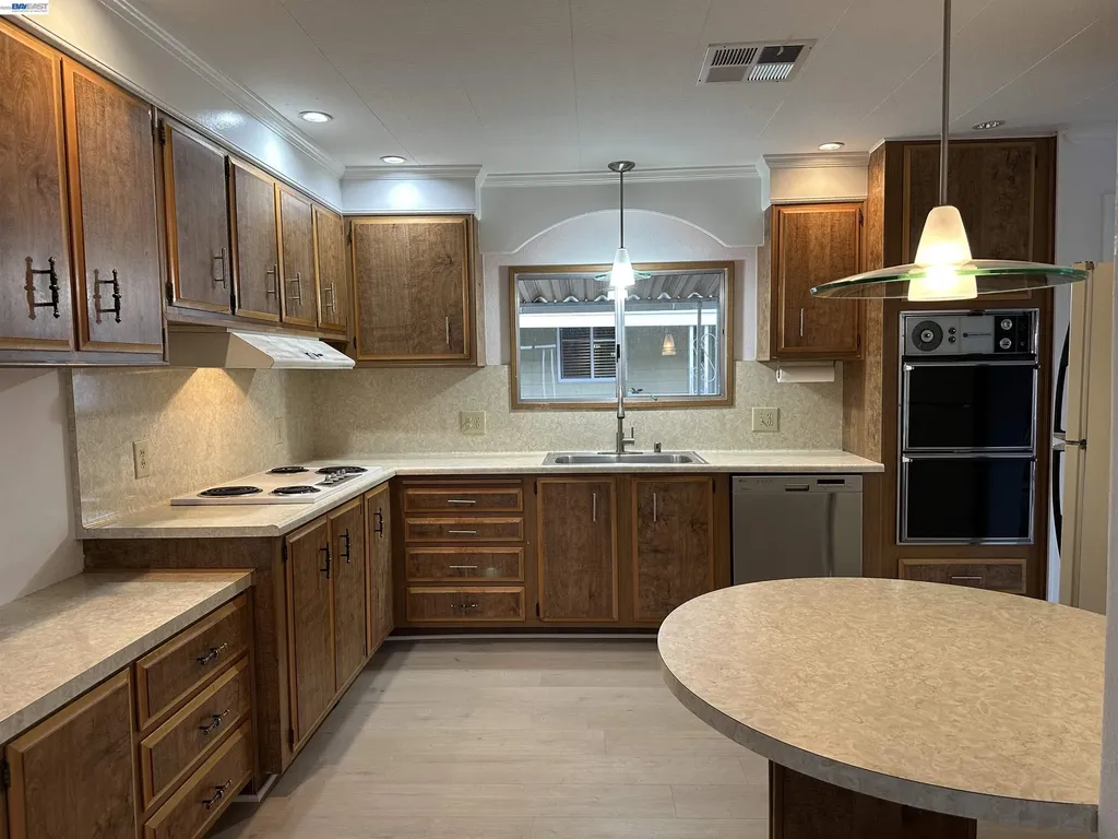 29273 Nantucket Way Hayward CA 94544