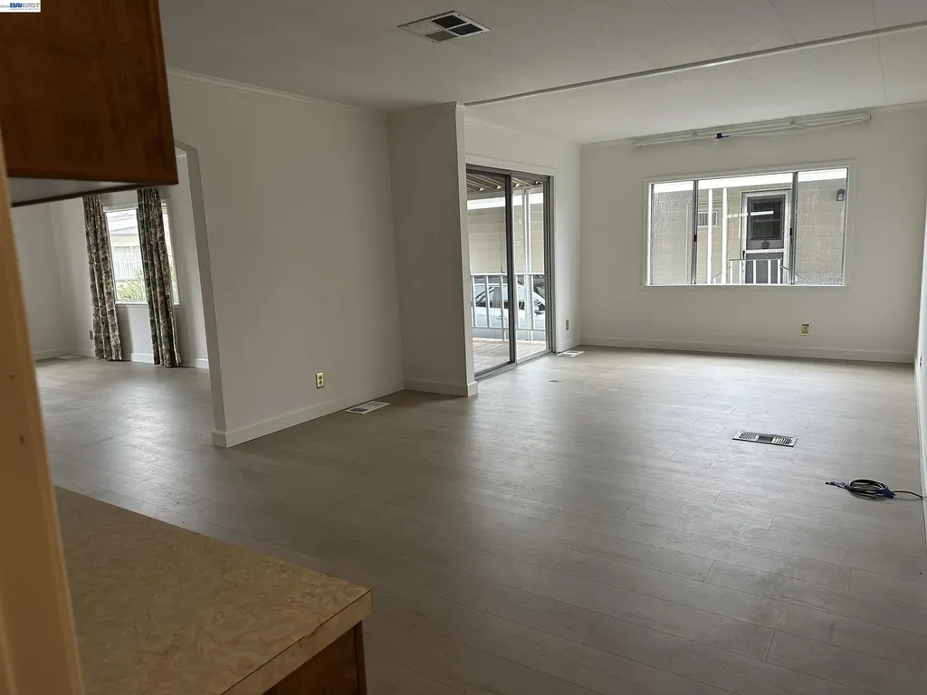 29273 Nantucket Way Hayward CA 94544