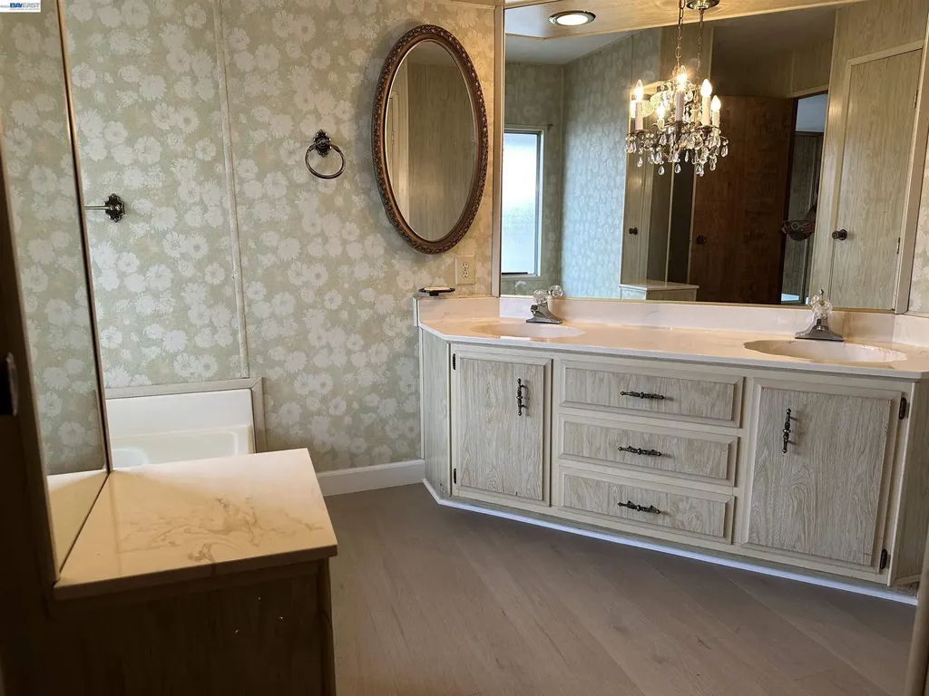29273 Nantucket Way Hayward CA 94544
