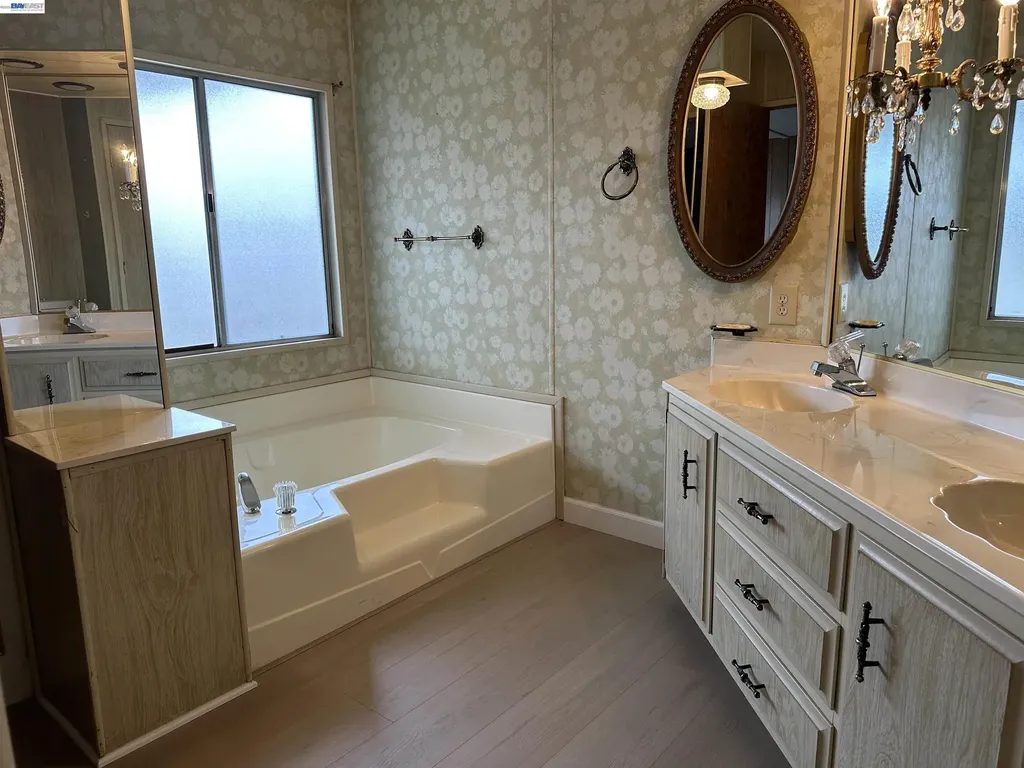 29273 Nantucket Way Hayward CA 94544