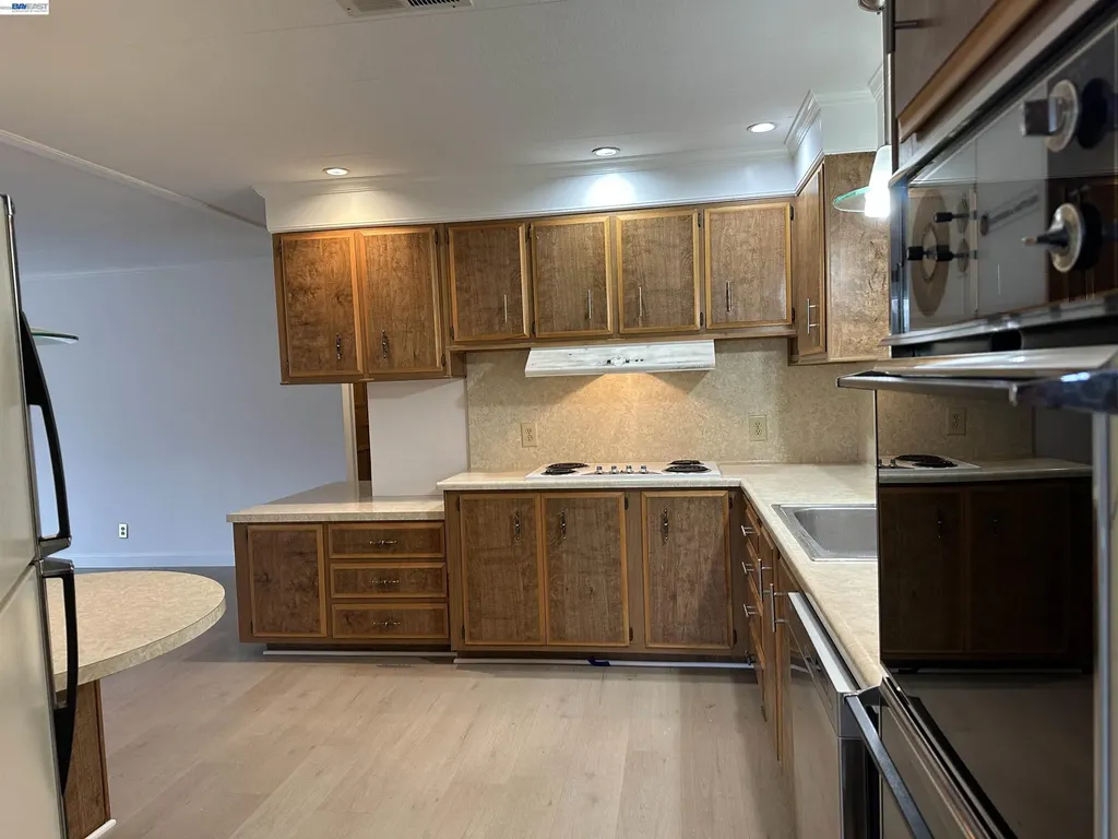 29273 Nantucket Way Hayward CA 94544